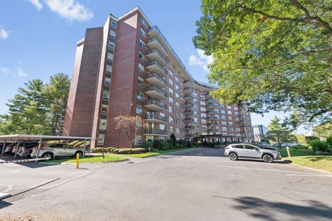 280 Boylston Street Unit 203, Newton, MA 02467