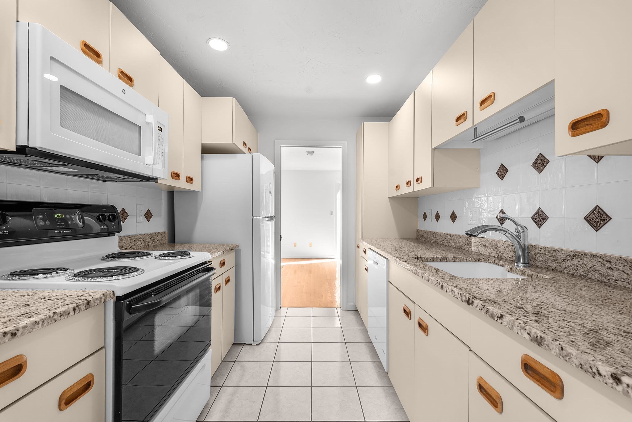 225 Lincoln St Unit A3, Duxbury, MA 02332 - Image 3