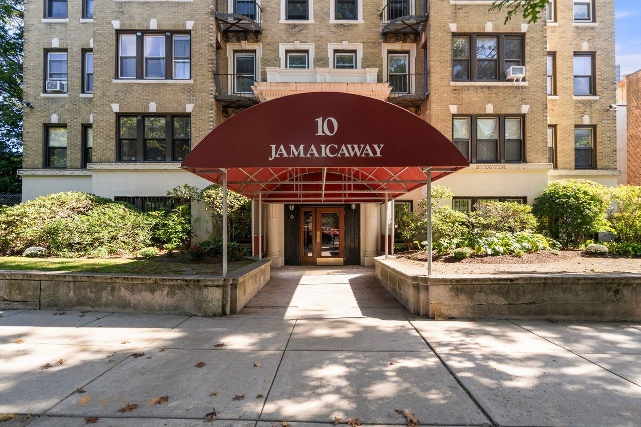 10 Jamaicaway Unit 25, Boston - Mission Hill, MA 02130