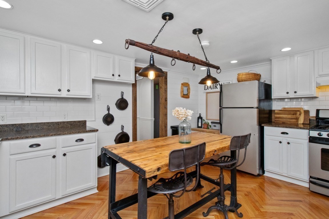 24 Gill Rd Unit 4, Waltham, MA 02453 - Image 4