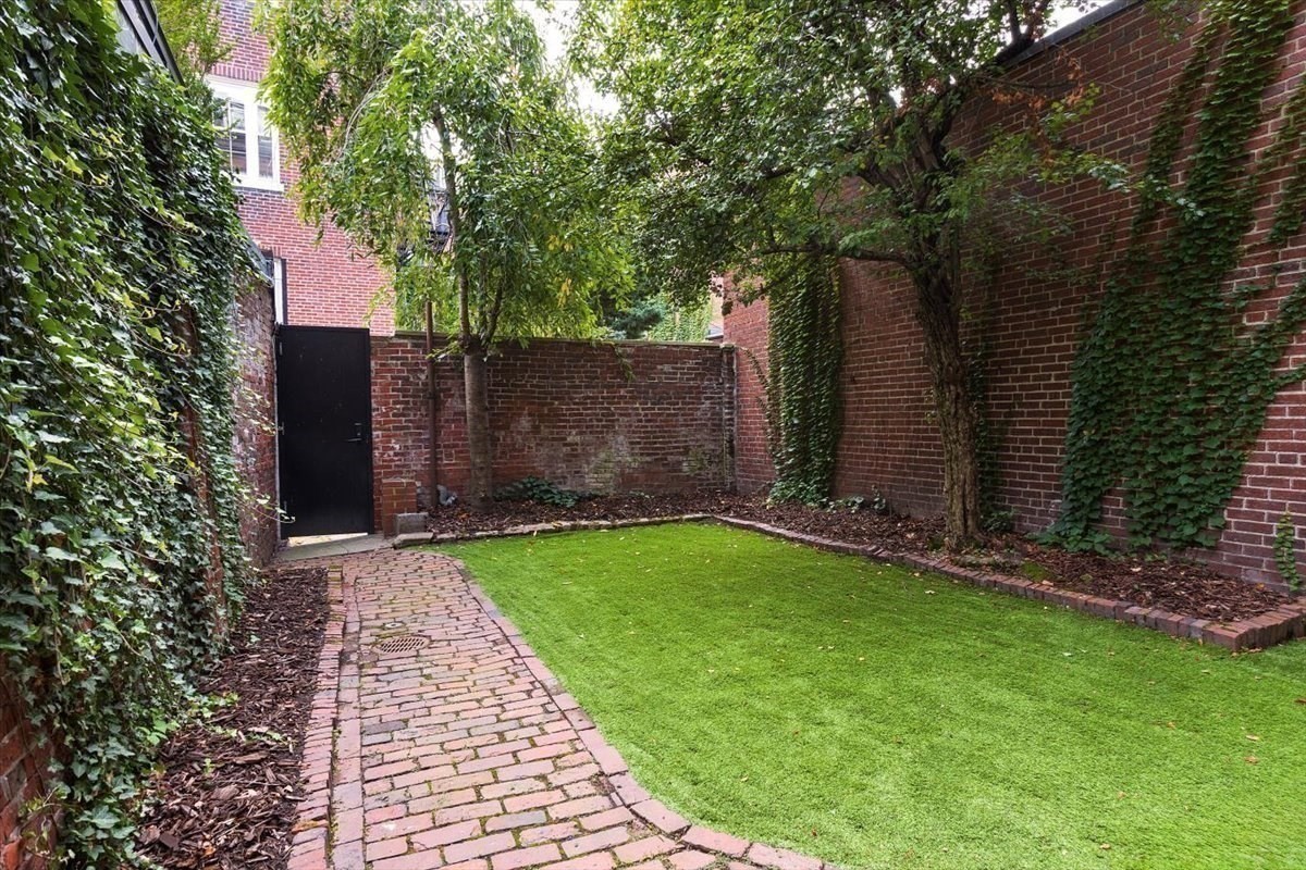 62 Chestnut St, Beacon Hill, Boston, MA 02108 - Image 12