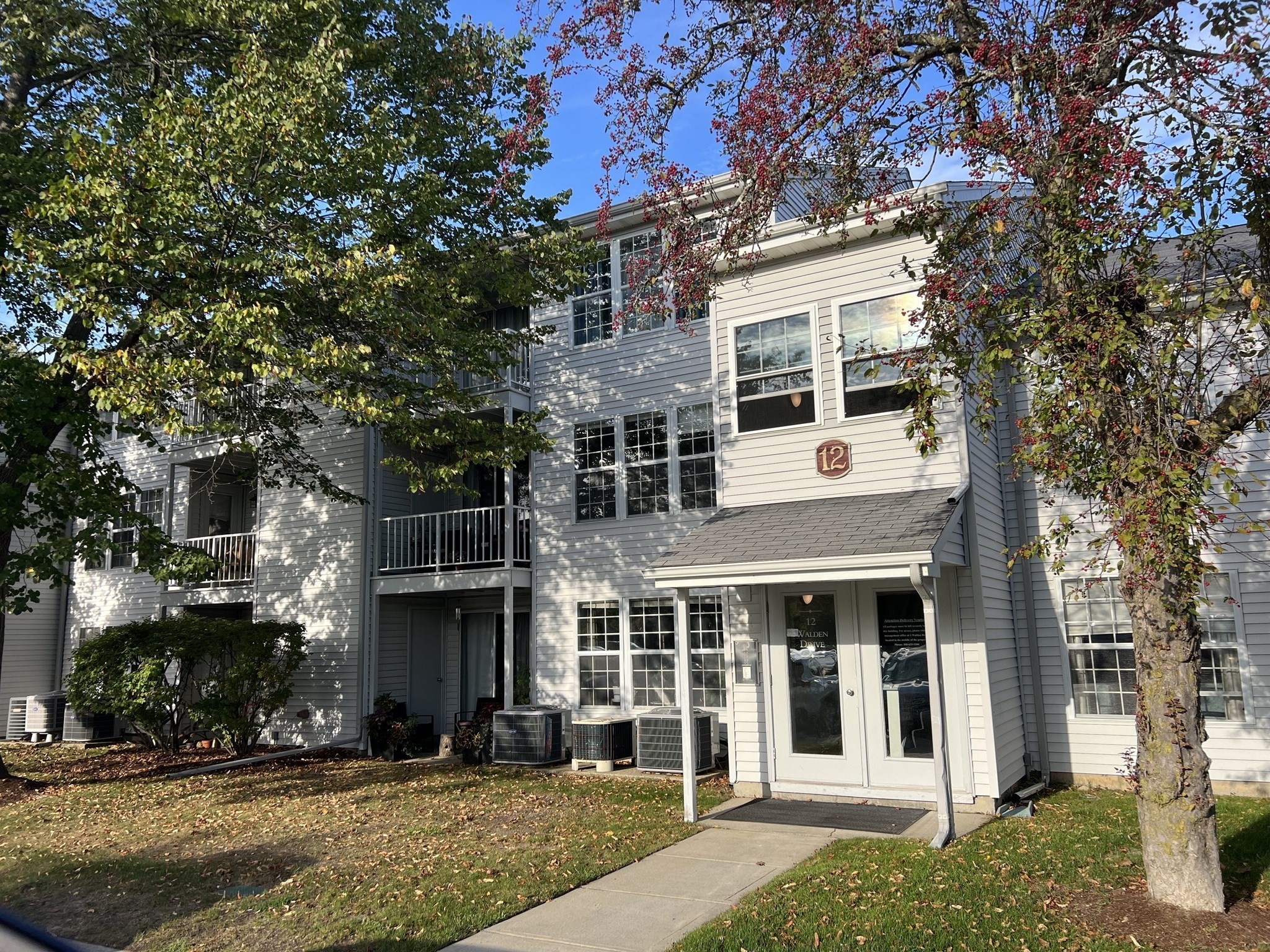 12 Walden Dr Unit 19, Natick, MA 01760