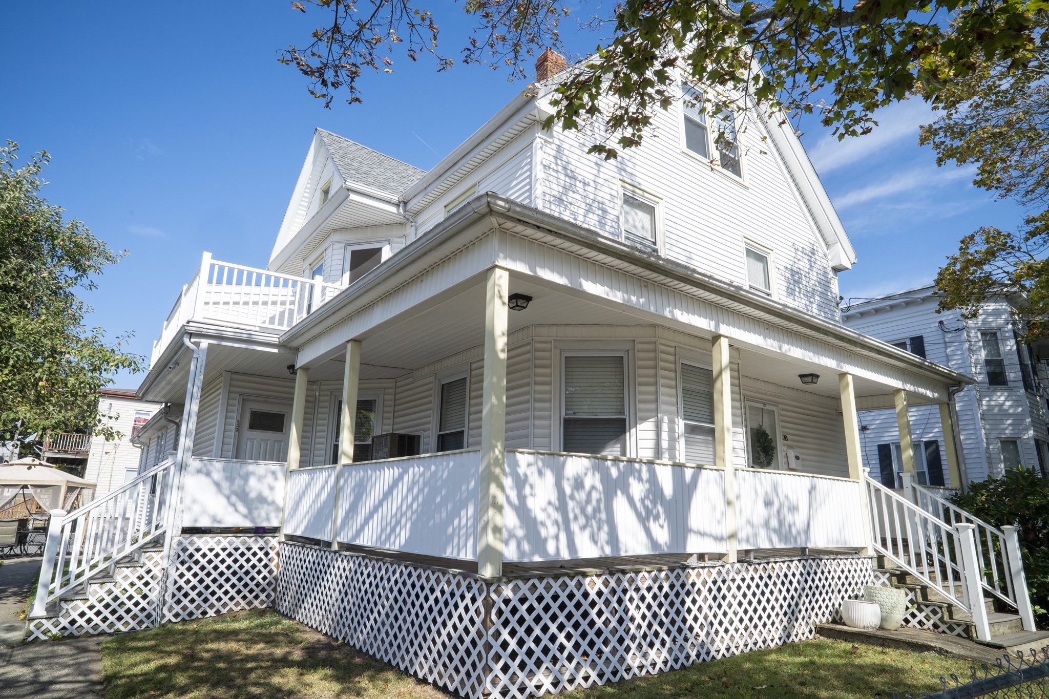 20 Lexington St, Lynn, MA 01902