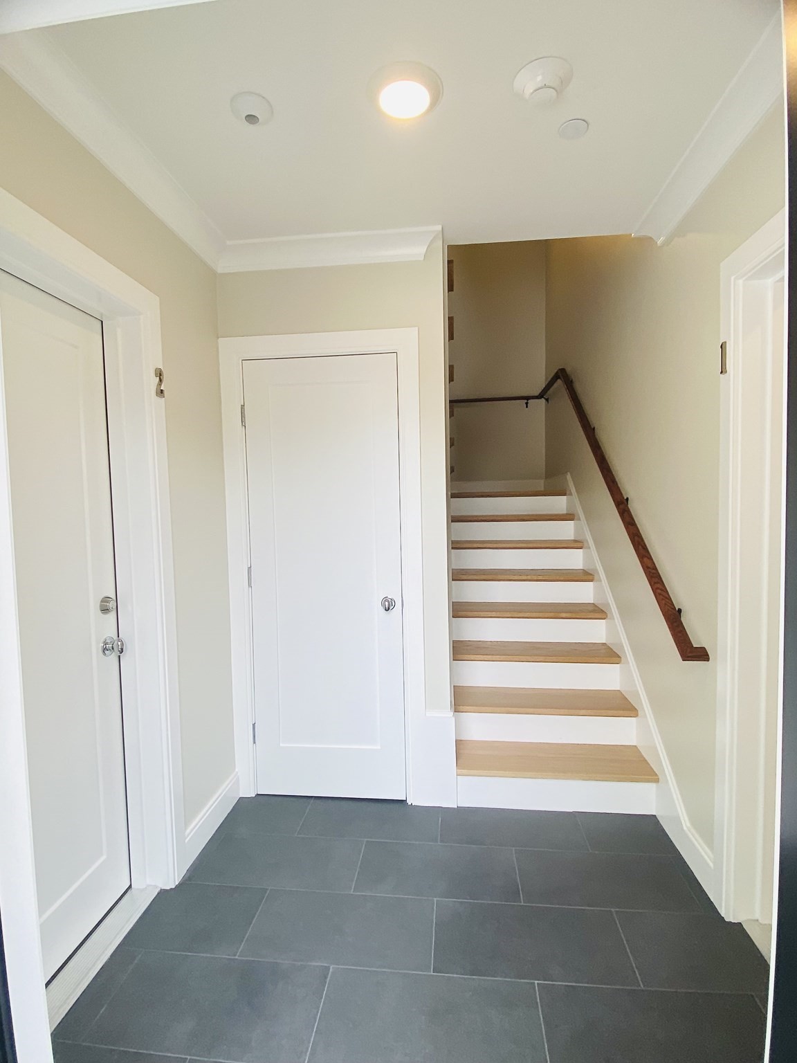 15 Yuill Circle Unit 2, Hyde Park, Boston, MA 02136 - Image 12