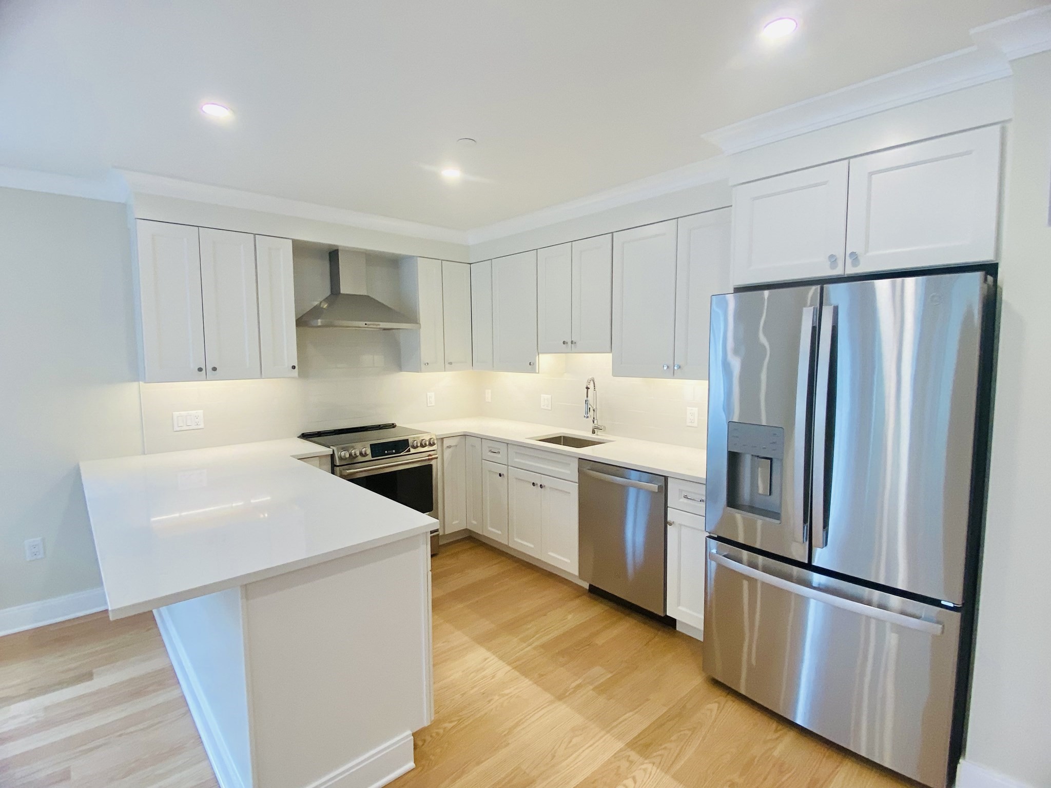 15 Yuill Circle Unit 2, Hyde Park, Boston, MA 02136 - Image 3