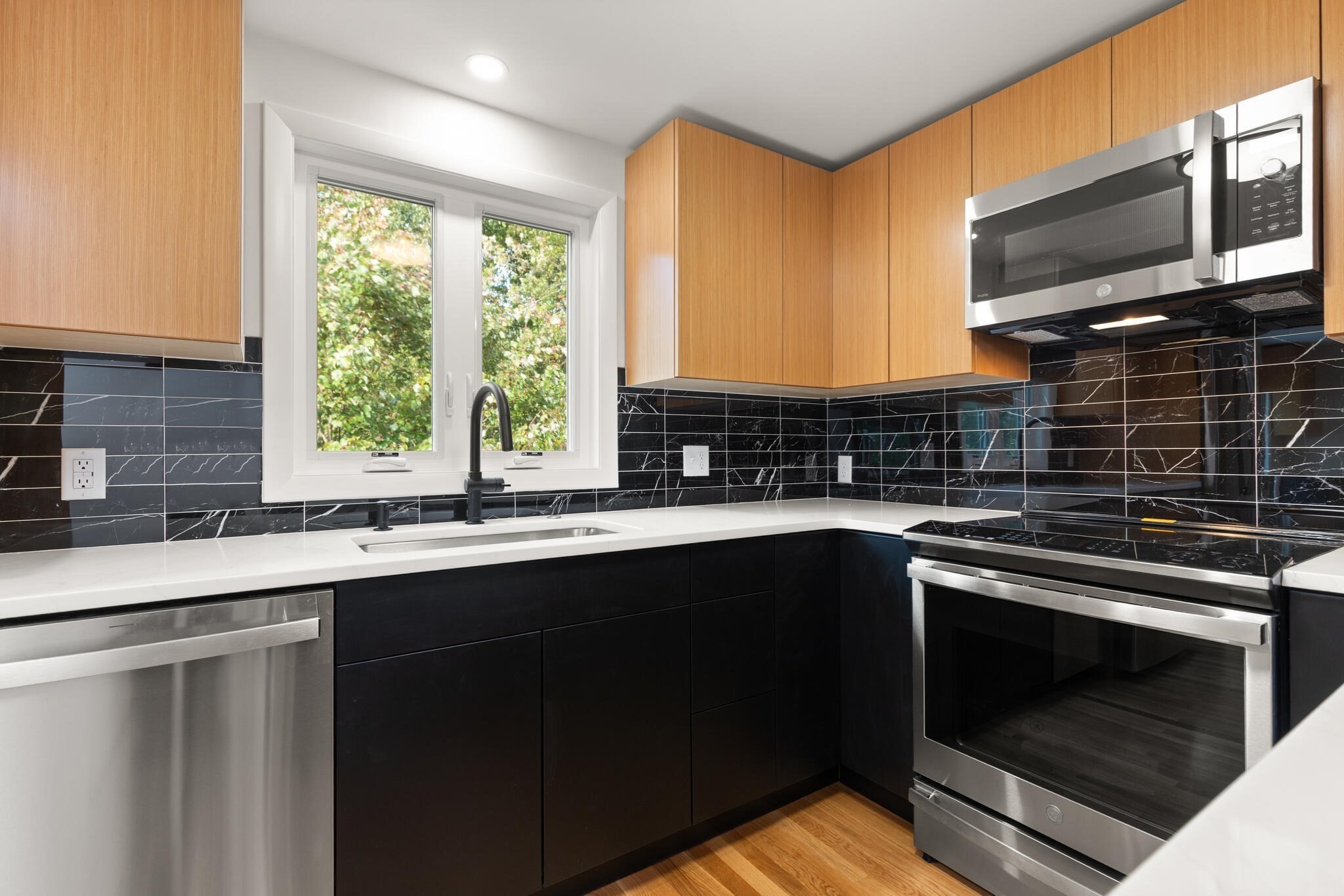 19 Selwyn, Newton, MA 02461 - Image 3