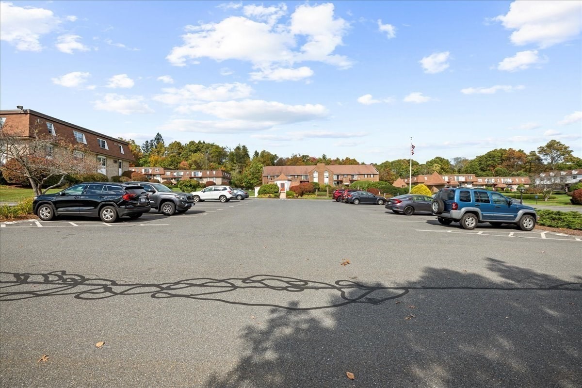 26 Williamsburg Ct Unit 22, Shrewsbury, MA 01545 - Image 27