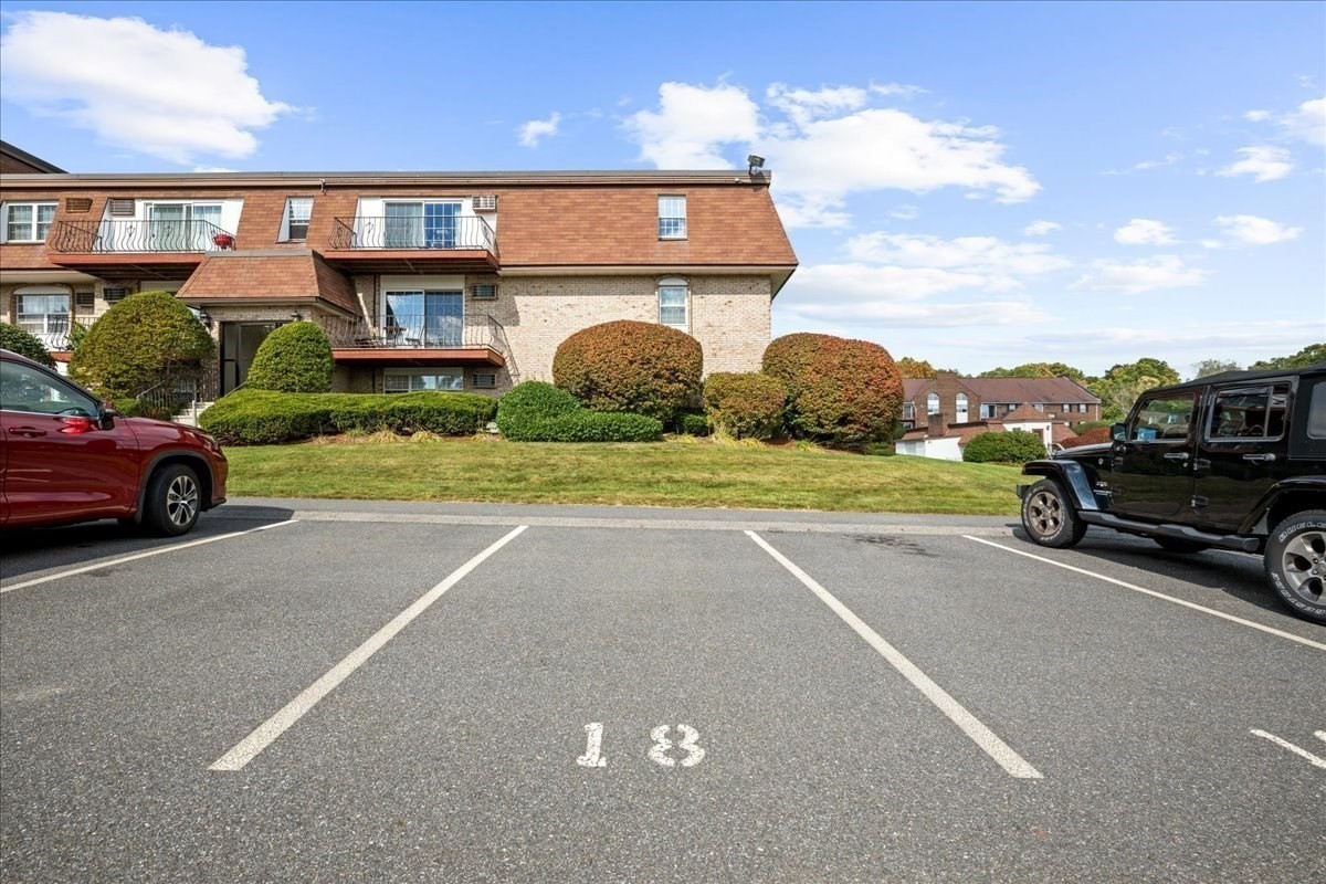 26 Williamsburg Ct Unit 22, Shrewsbury, MA 01545 - Image 28