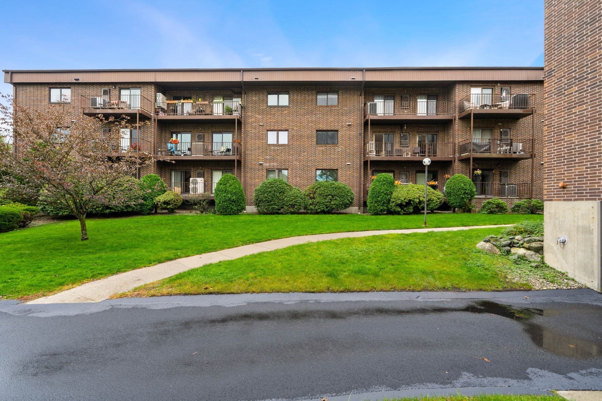 7 Ledgewood Way Unit 11, Peabody, MA 01960 - Image 25