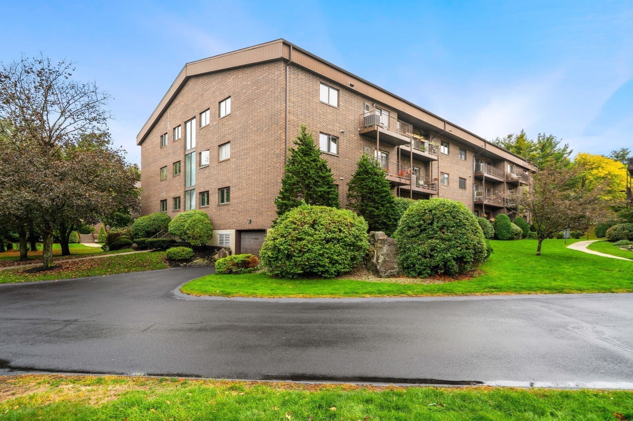 7 Ledgewood Way Unit 11, Peabody, MA 01960 - Image 26