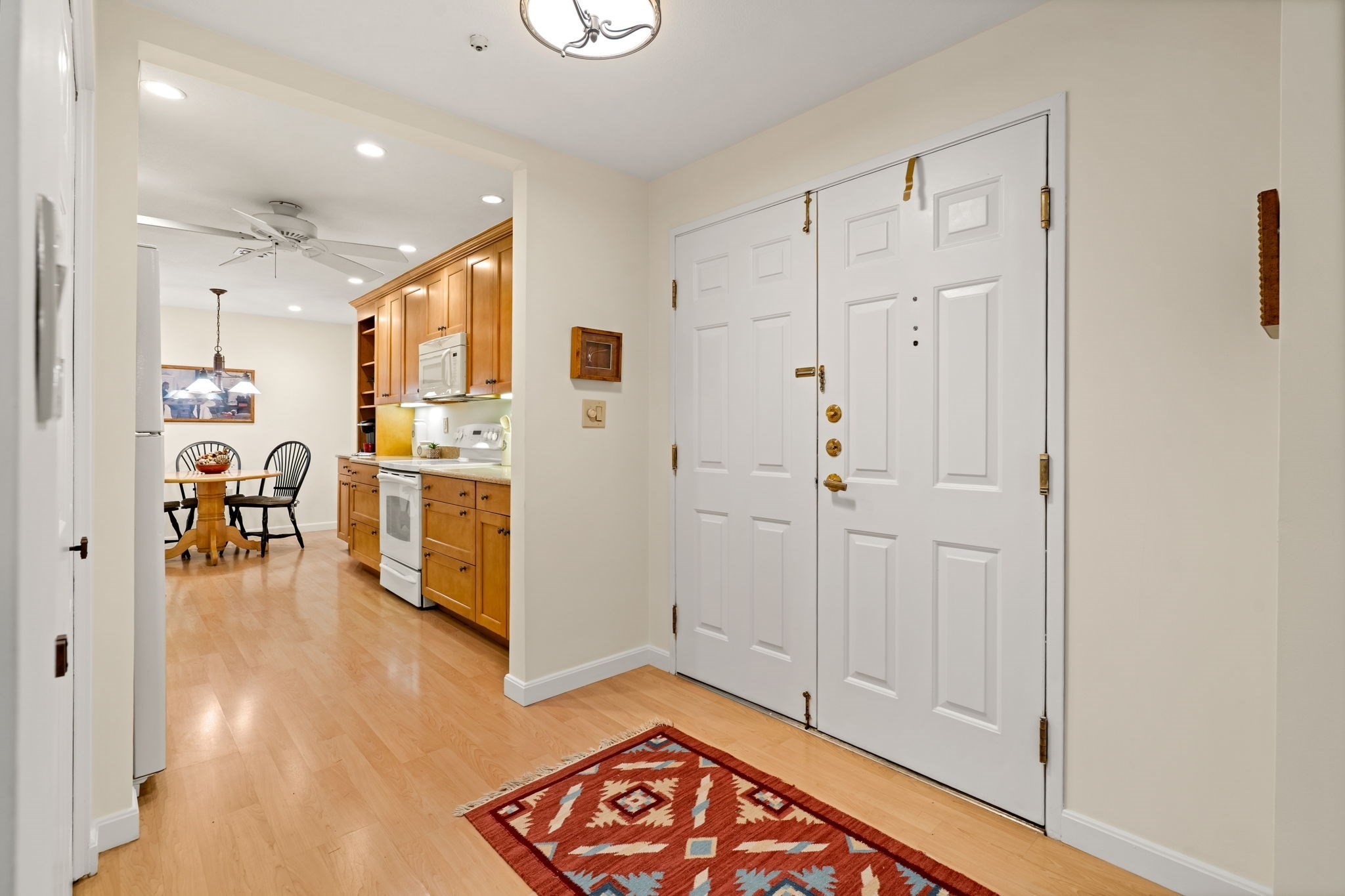 7 Ledgewood Way Unit 11, Peabody, MA 01960 - Image 9