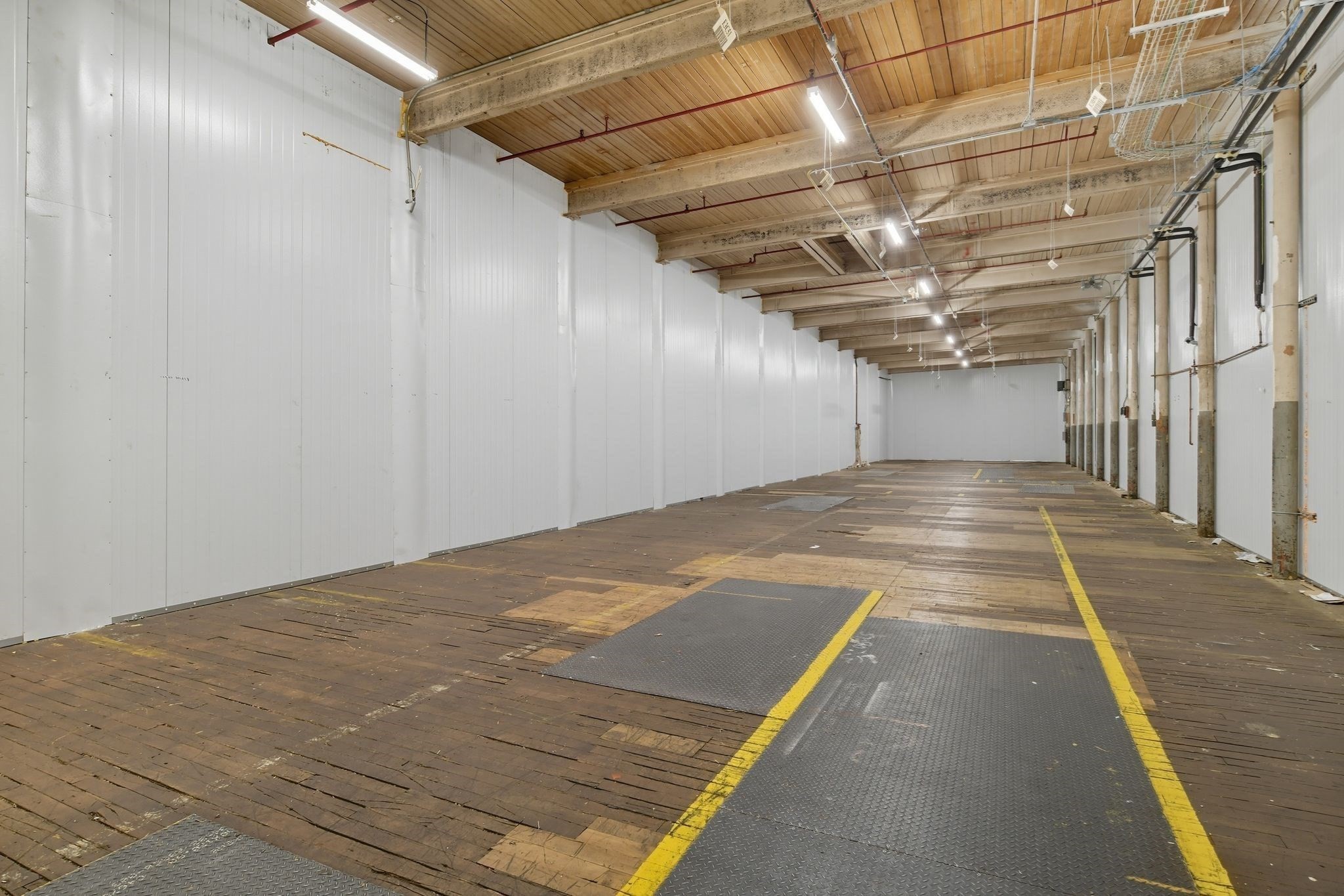 122 Pleasant St, Easthampton, MA 01027 - Image 16