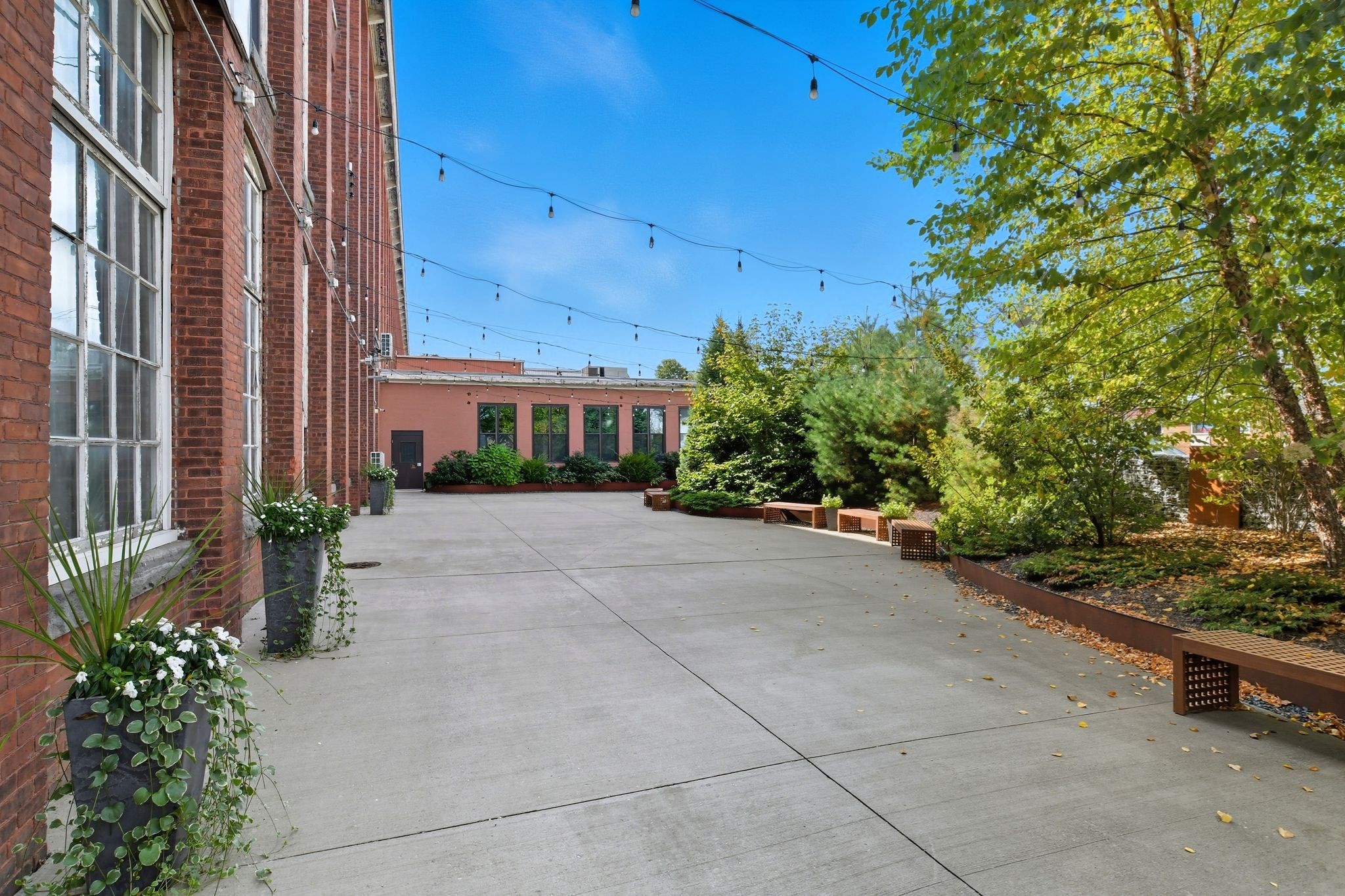 122 Pleasant St, Easthampton, MA 01027 - Image 3