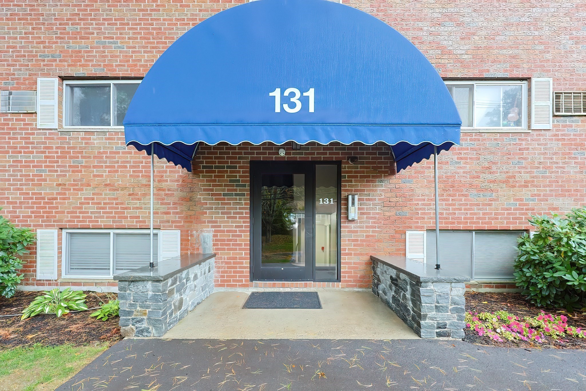 131 Creek Street Unit 7, Wrentham, MA 02093 - Image 2