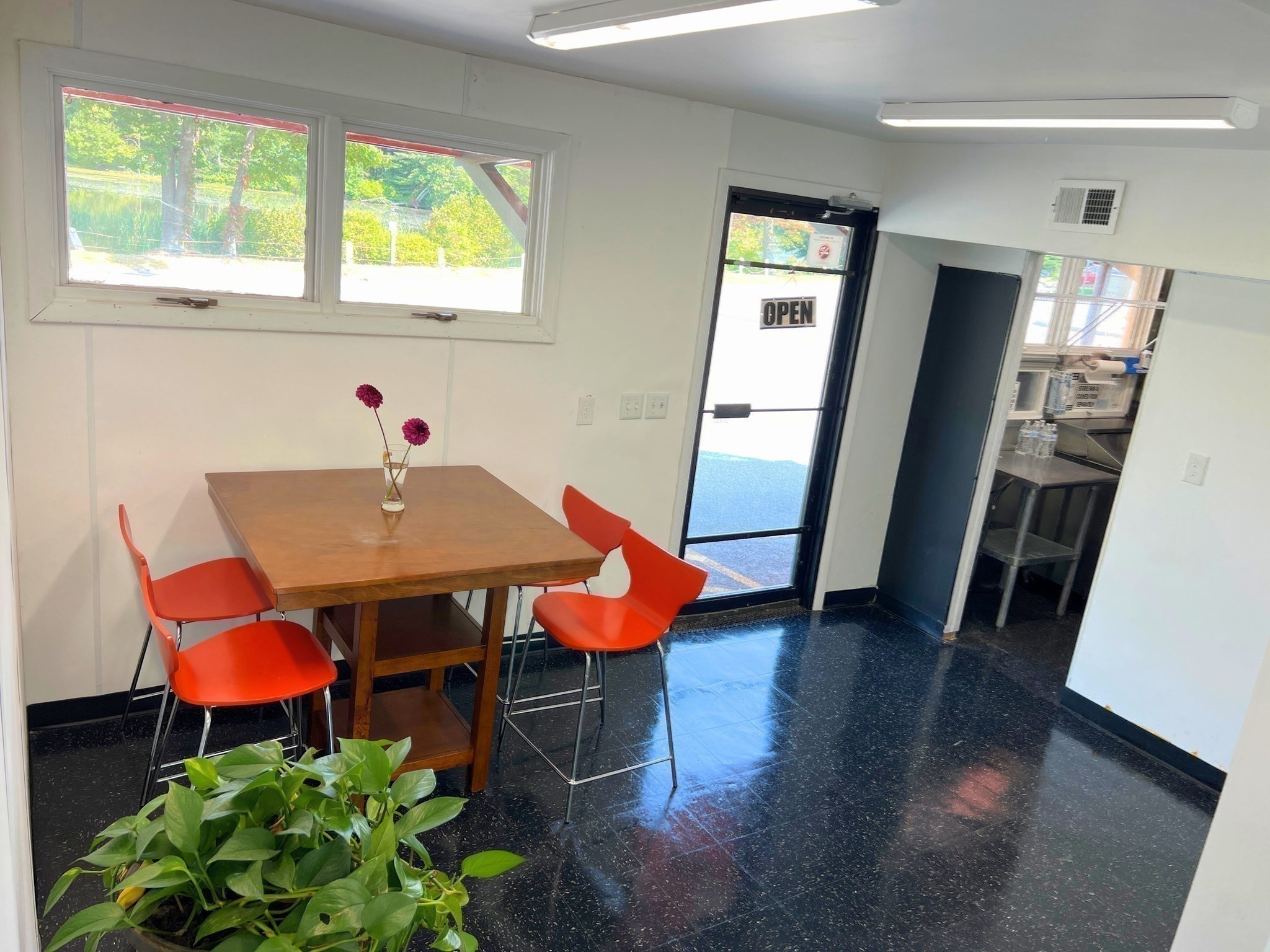 33 Zabelle Ave, Auburn, MA 01501 - Image 4