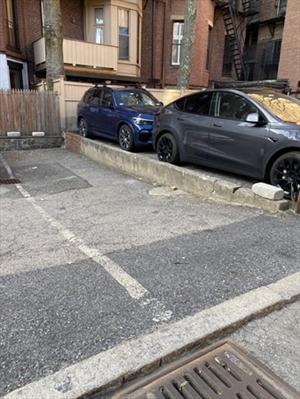 256 Commonwealth, Apt P3