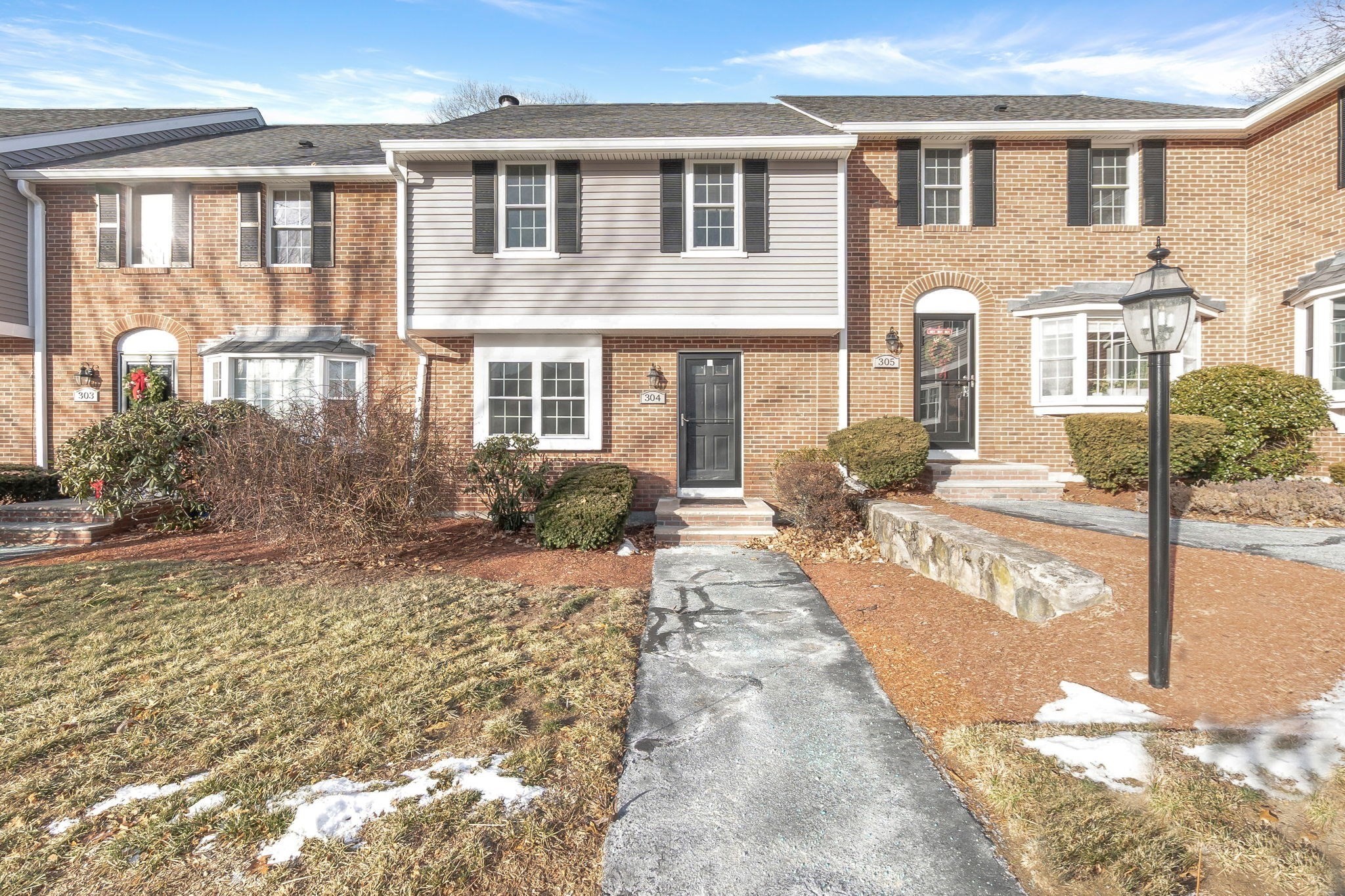 320 Newbury St Unit 304, Danvers, MA 01923