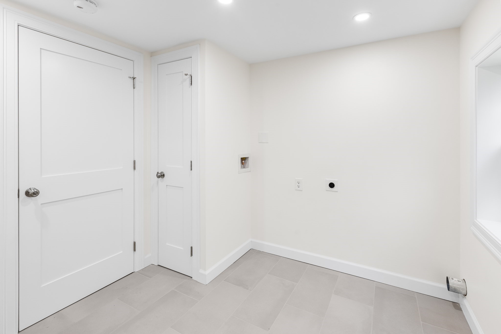 232 Lake Dr, Hamilton, MA 01982 - Image 15