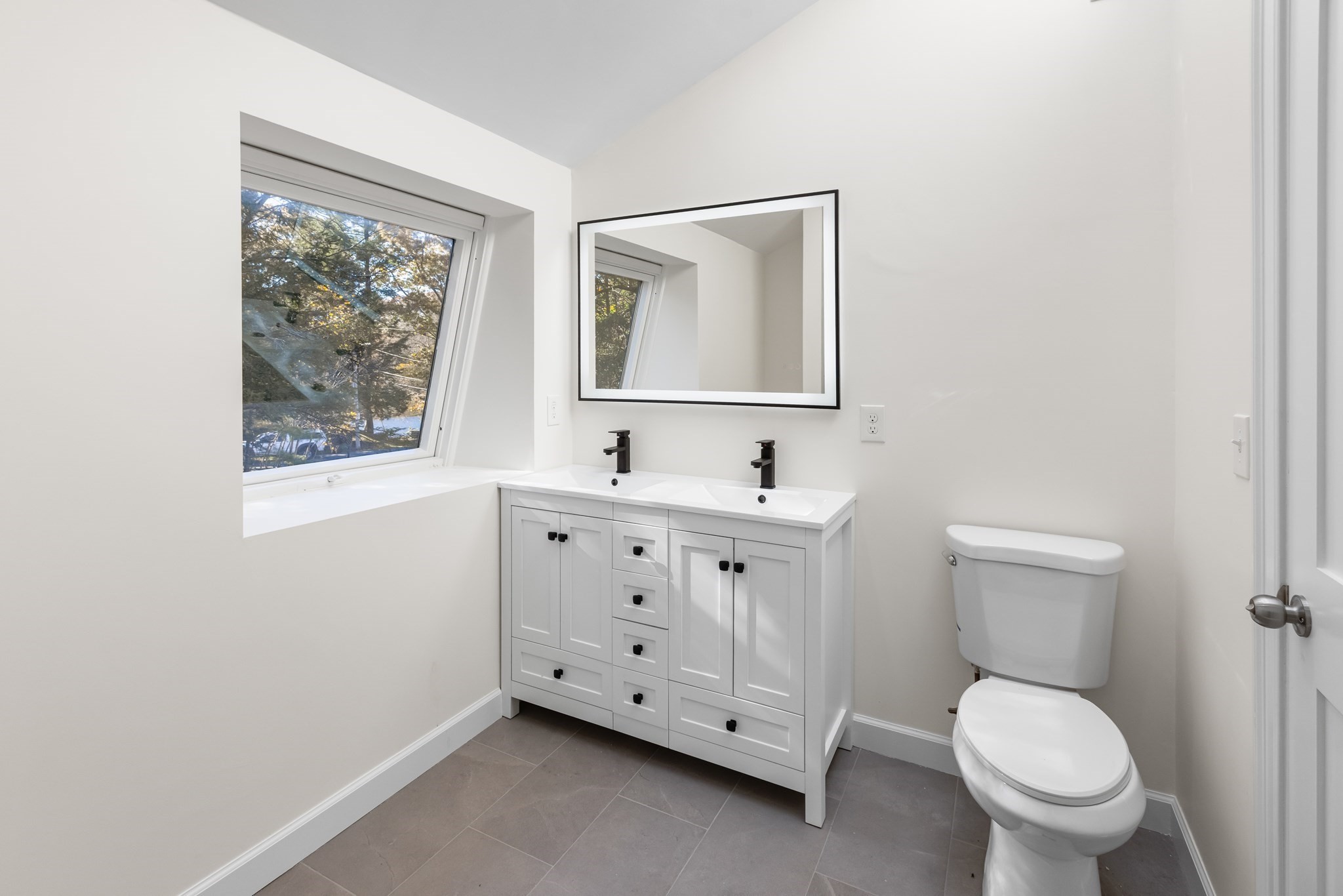 232 Lake Dr, Hamilton, MA 01982 - Image 21