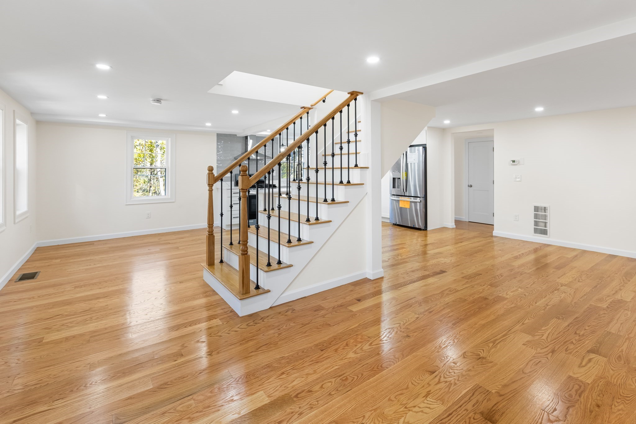 232 Lake Dr, Hamilton, MA 01982 - Image 8