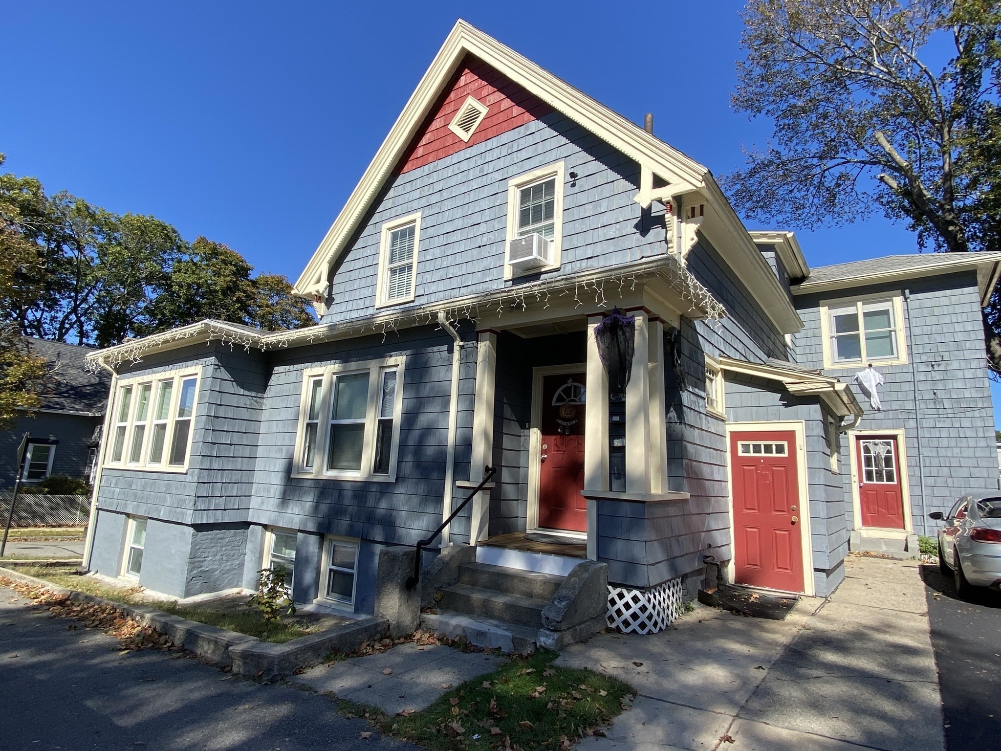 19 Oliver St, Worcester, MA 01603