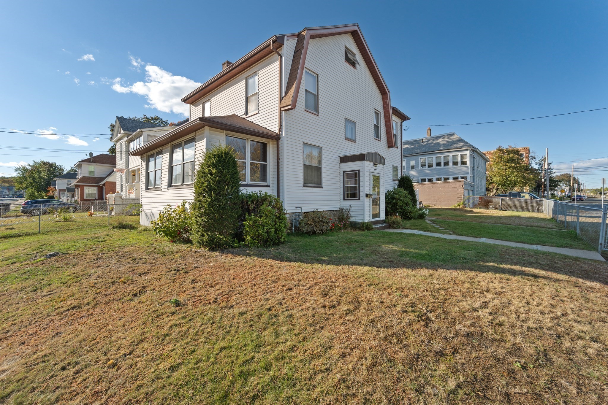 15 Chapman Ave, Holyoke, MA 01040 - Image 3