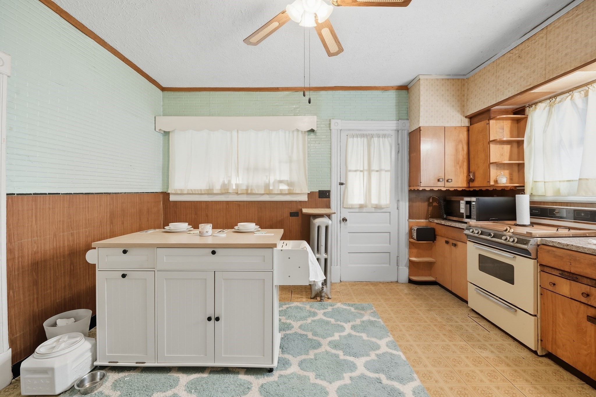 1421 Dwight St, Holyoke, MA 01040 - Image 18