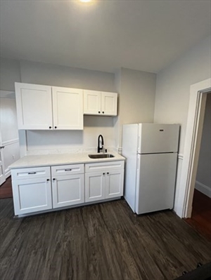 765 Broadway, Apt 11