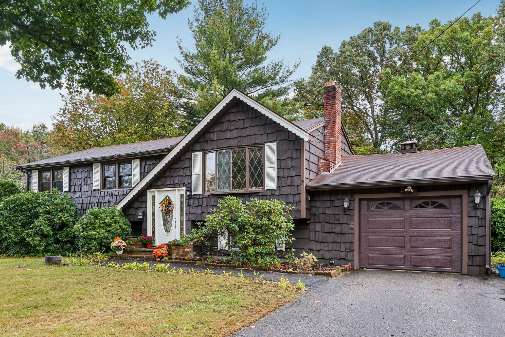 137 Peregrine Rd, Abington, MA 02351