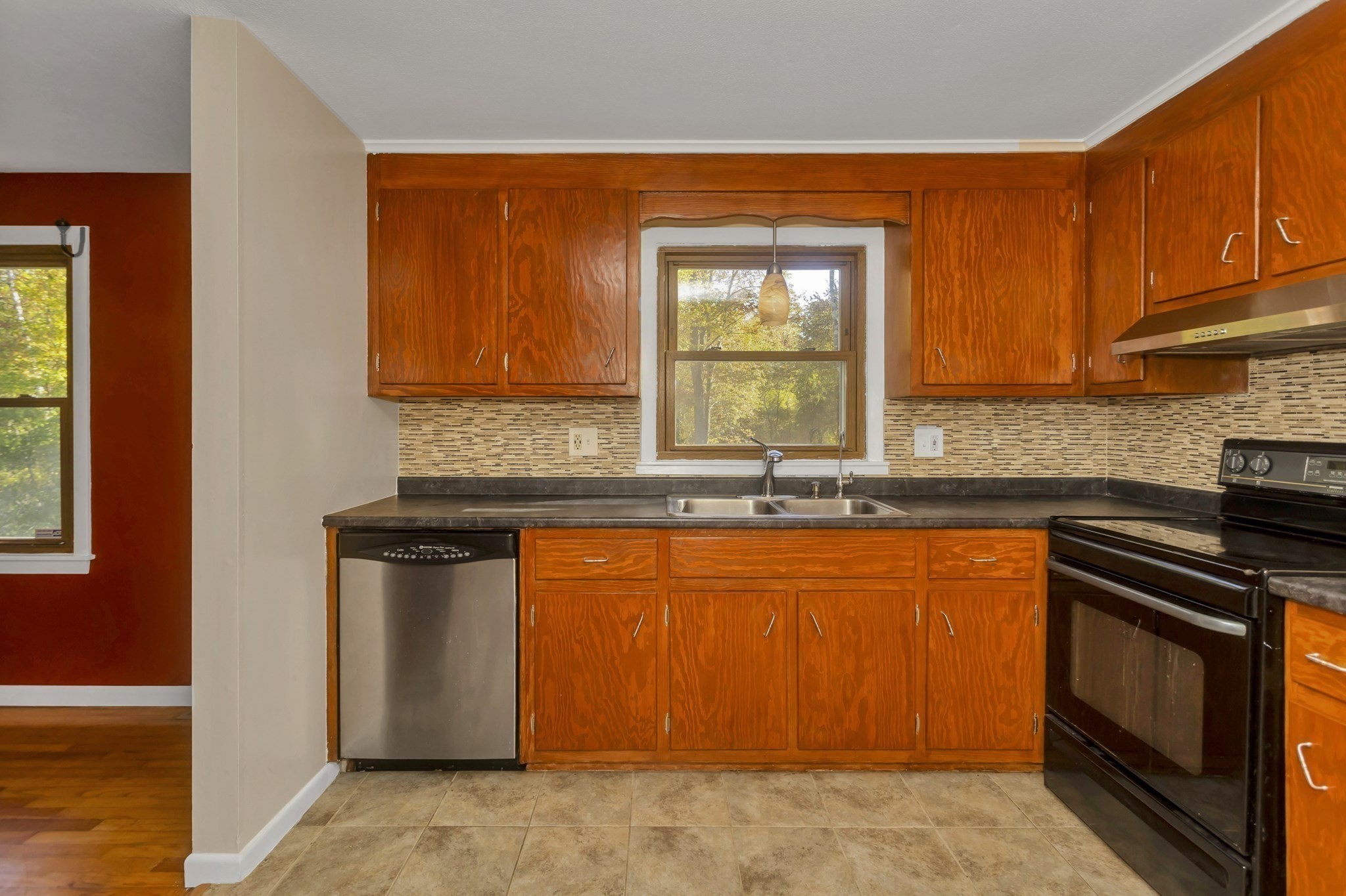 260 Wolcott Ave, West Springfield, MA 01089 - Image 11