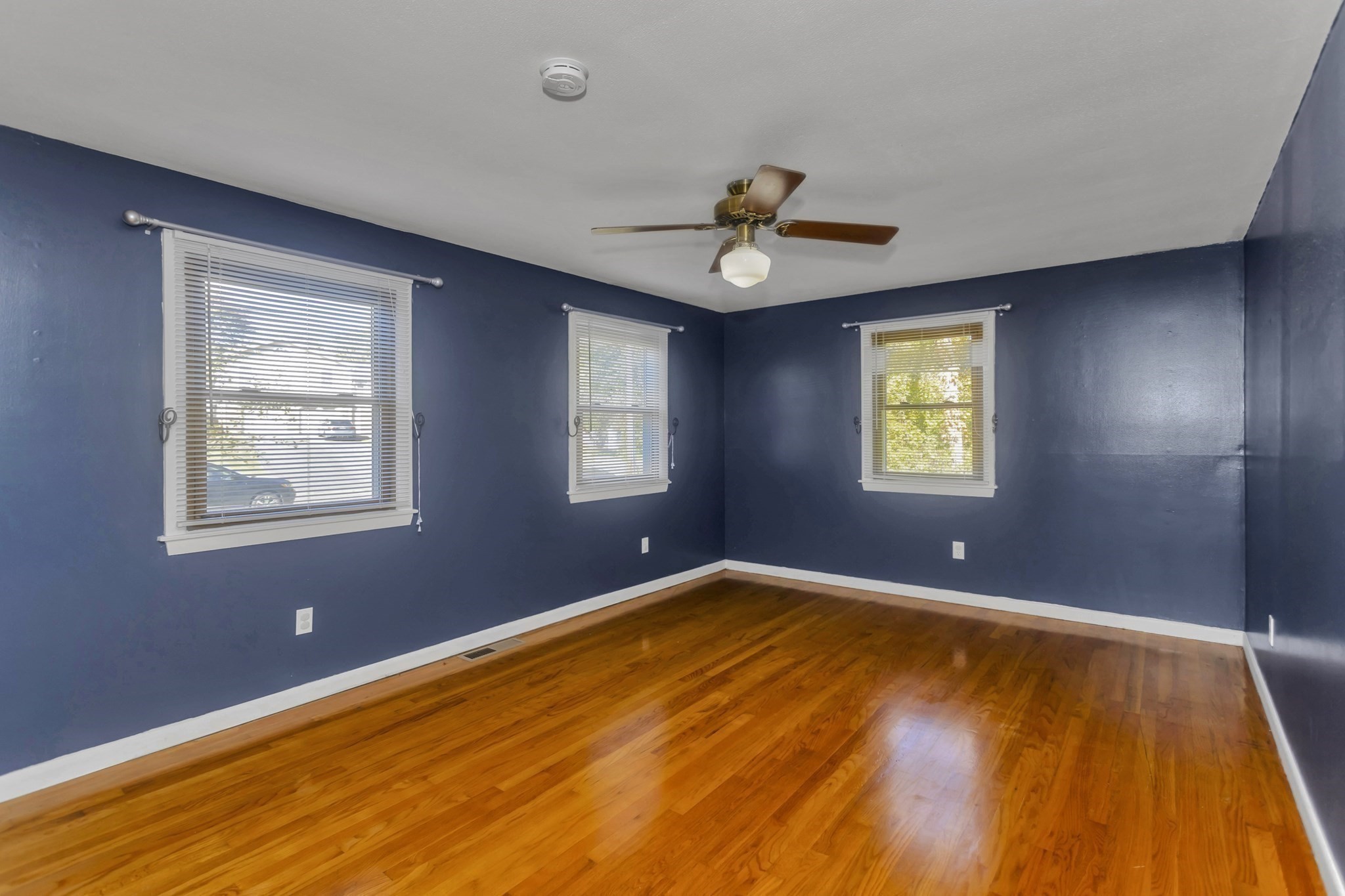 260 Wolcott Ave, West Springfield, MA 01089 - Image 17