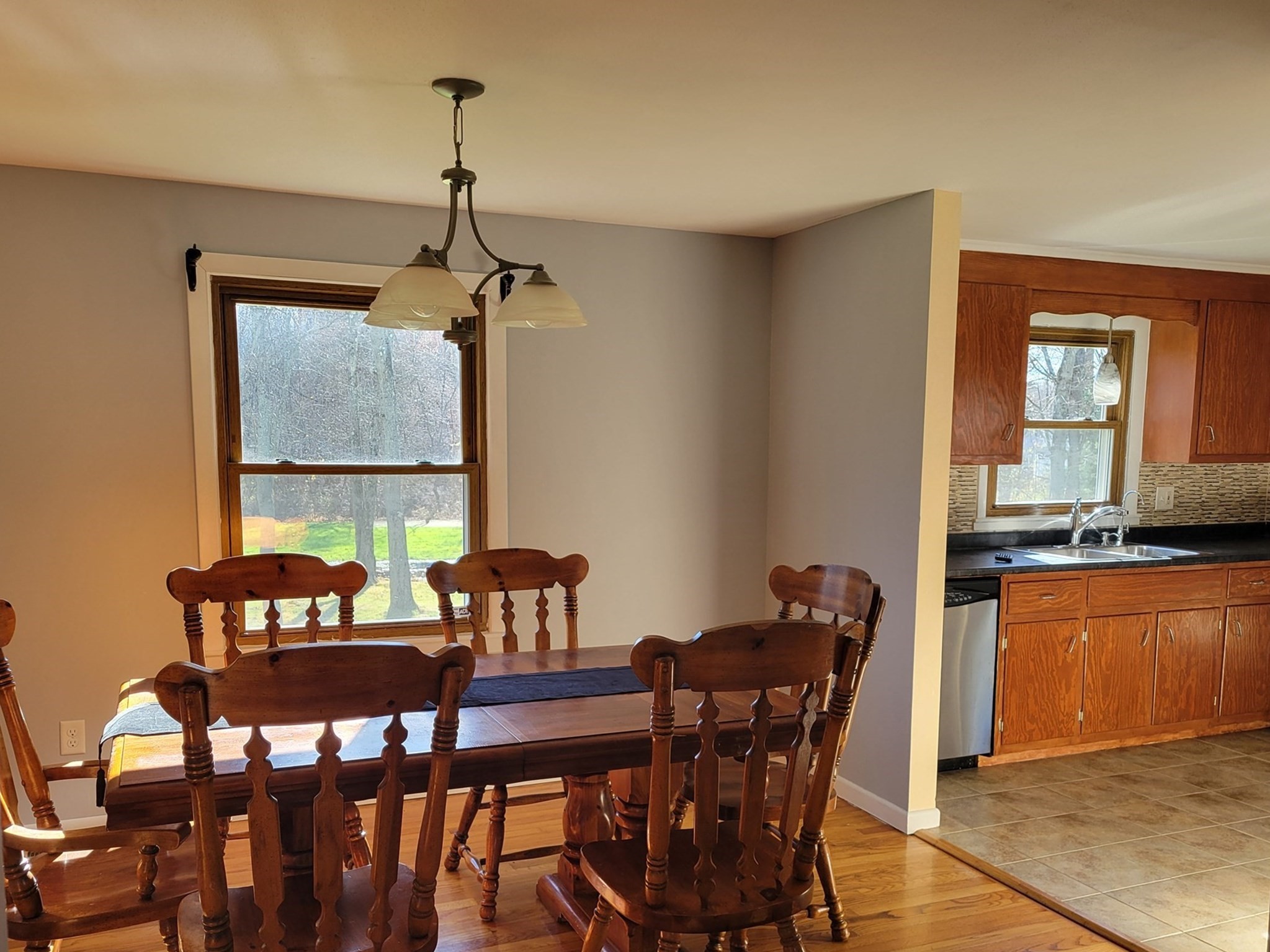 260 Wolcott Ave, West Springfield, MA 01089 - Image 8