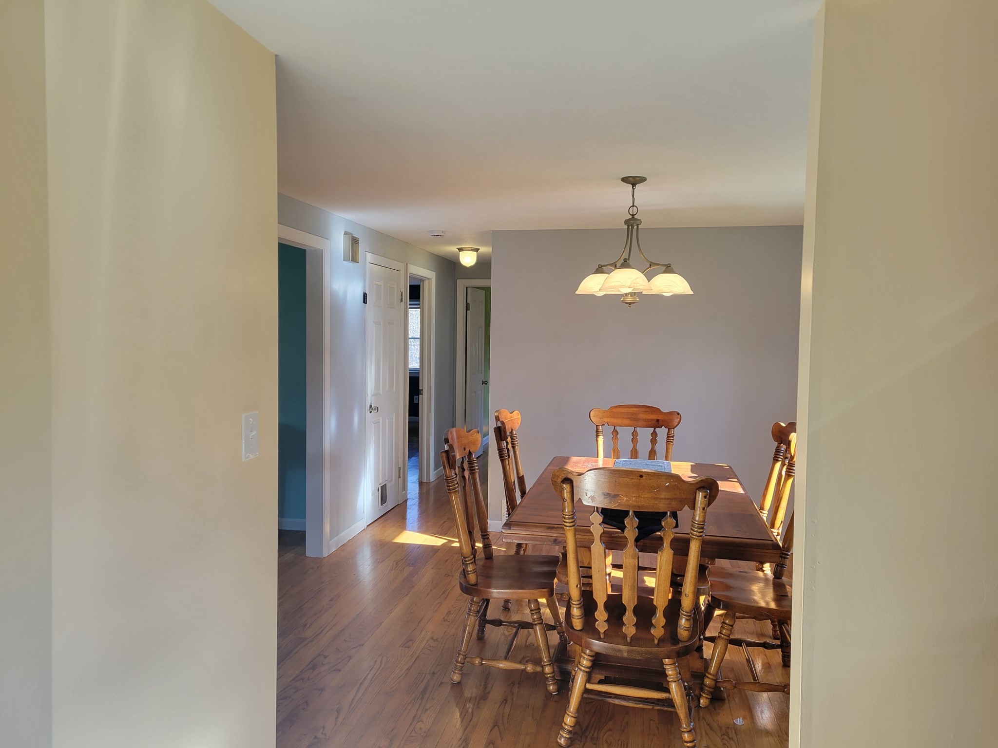 260 Wolcott Ave, West Springfield, MA 01089 - Image 10