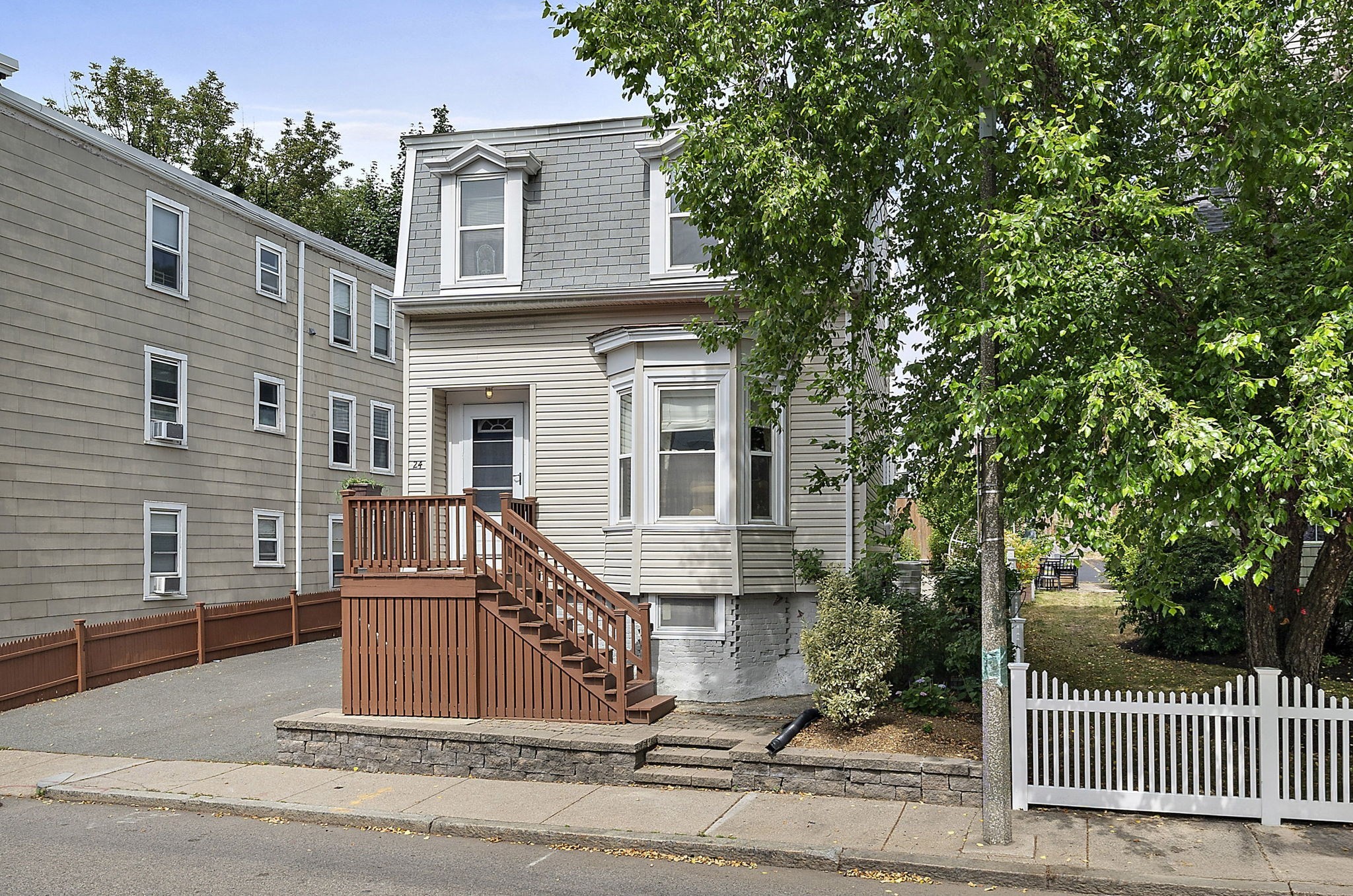 24 Moseley St, Dorchester, Boston, MA 02125 - Image 2