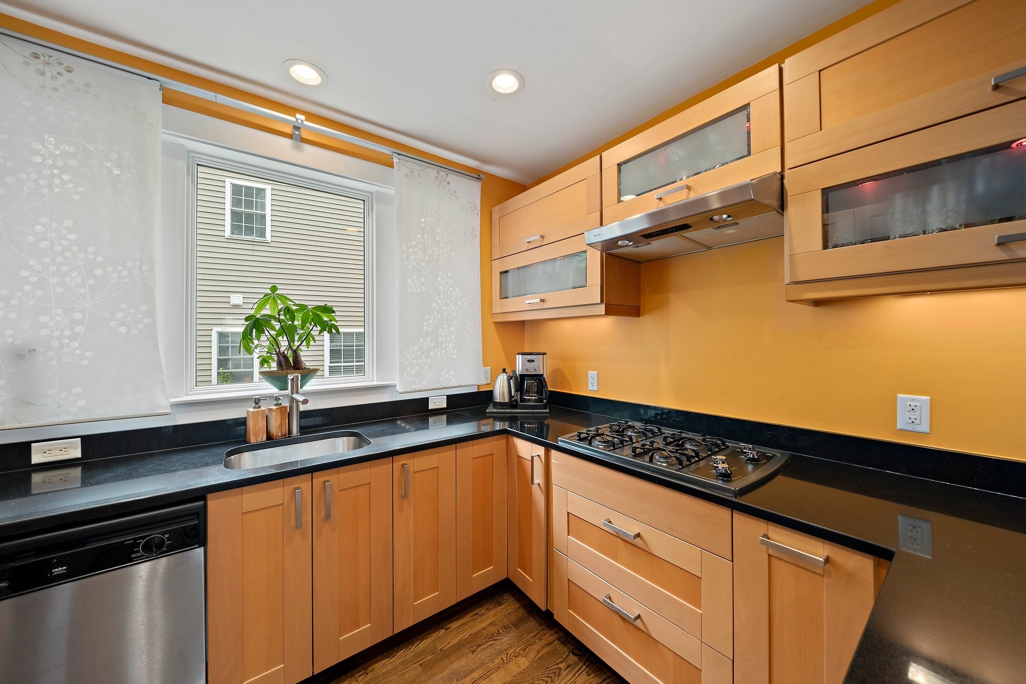 24 Moseley St, Dorchester, Boston, MA 02125 - Image 6