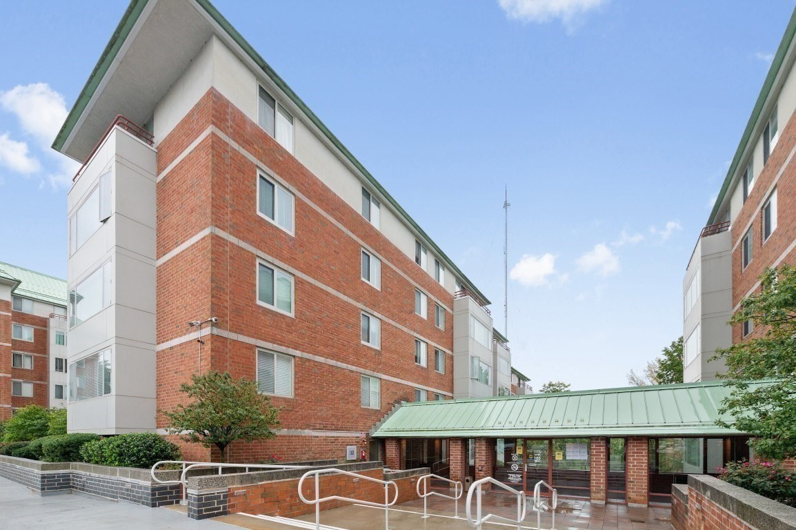 183 Oak Street Unit 307, Newton, MA 02464 - Image 23