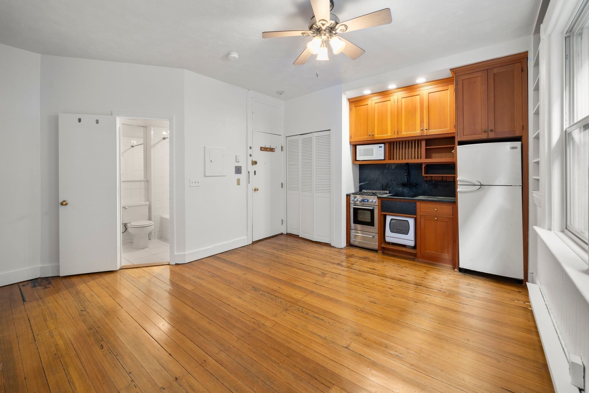 7 Unity St Unit 3, North End, Boston, MA 02113 - Image 2