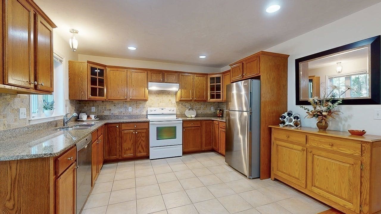 31 Enaya Circle Unit 31, Worcester, MA 01606 - Image 7