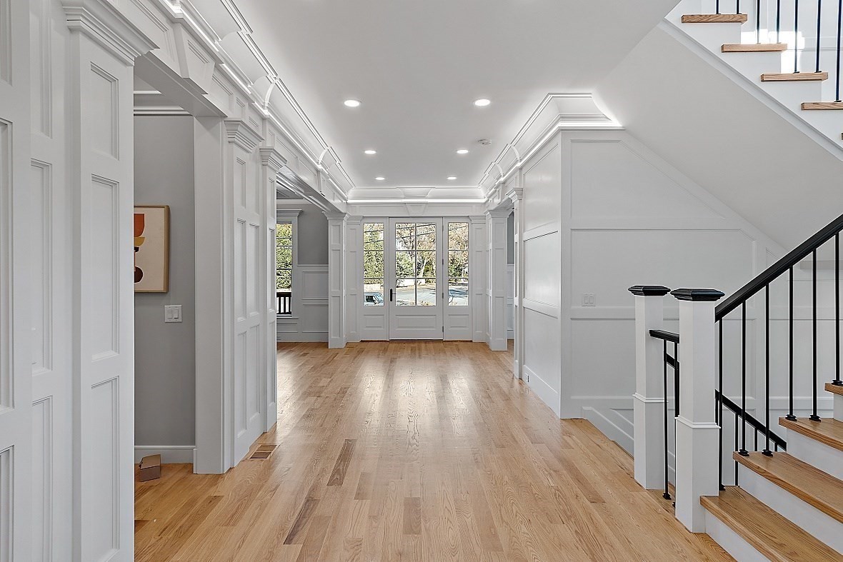 18 Sprague Rd, Wellesley, MA 02481 - Image 4