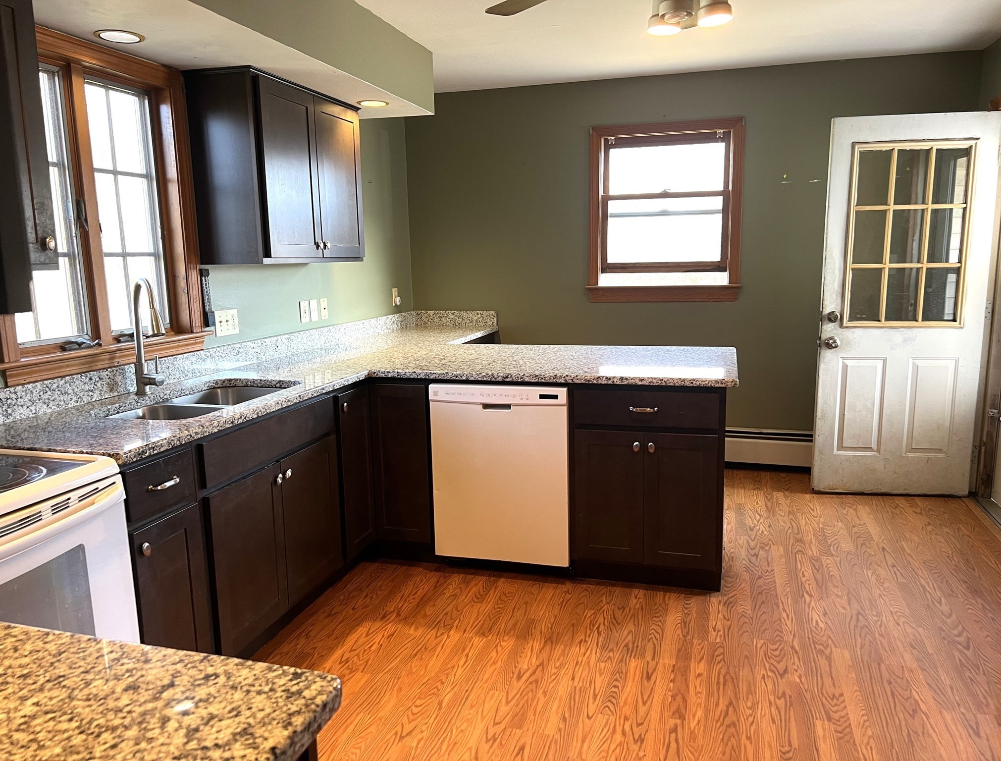 1261 Gar Hwy, Swansea, MA 02777 - Image 11