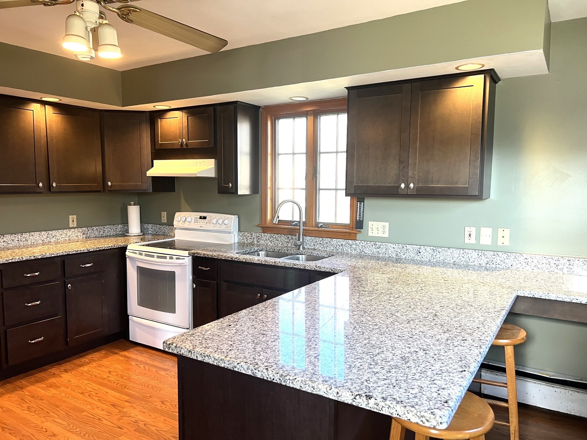 1261 Gar Hwy, Swansea, MA 02777 - Image 10