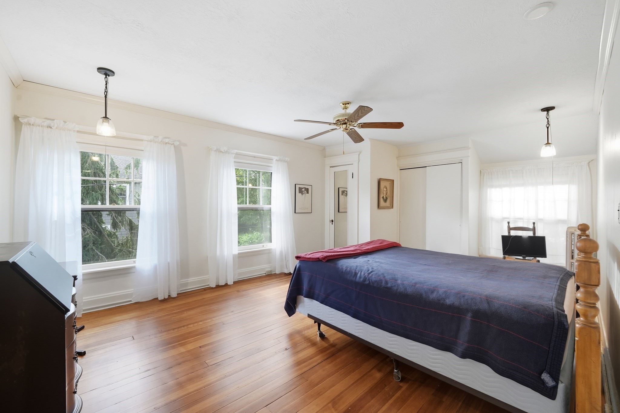 31 Wellesley Rd, Holyoke, MA 01040 - Image 19