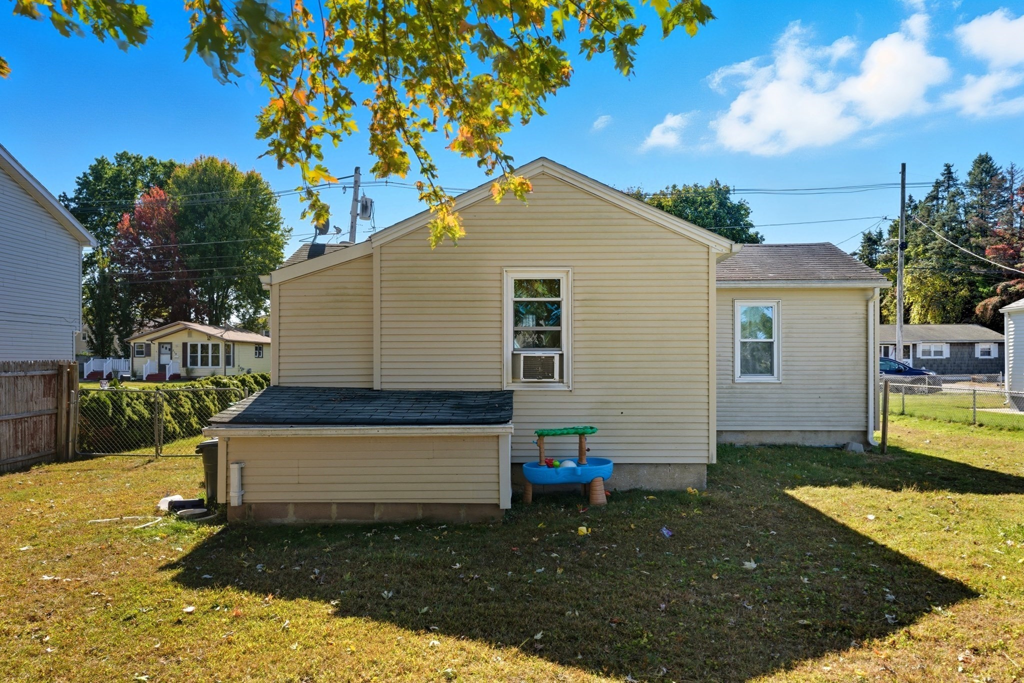 210 Clarendon Avenue, Chicopee, MA 01013 - Image 2