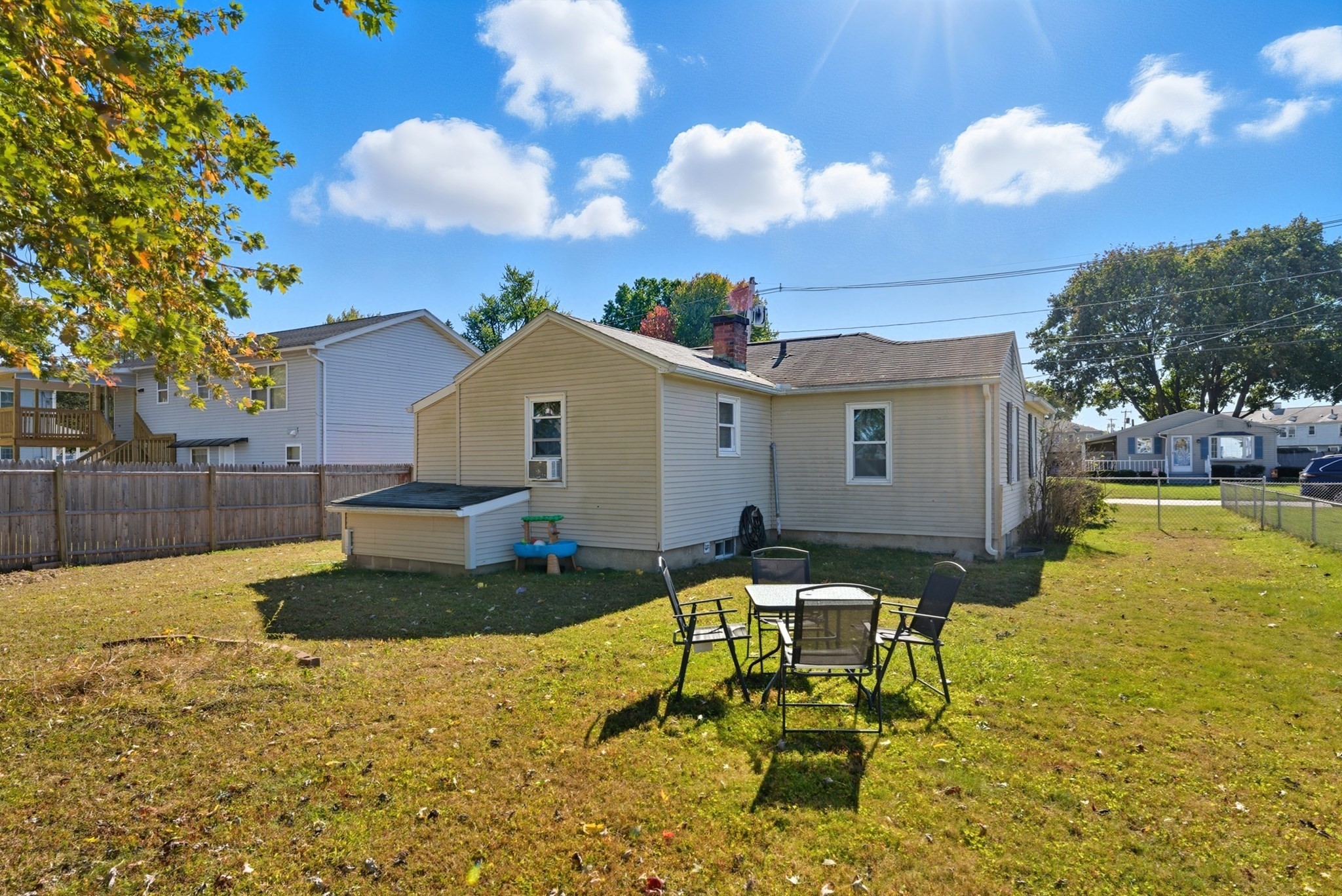 210 Clarendon Avenue, Chicopee, MA 01013 - Image 18