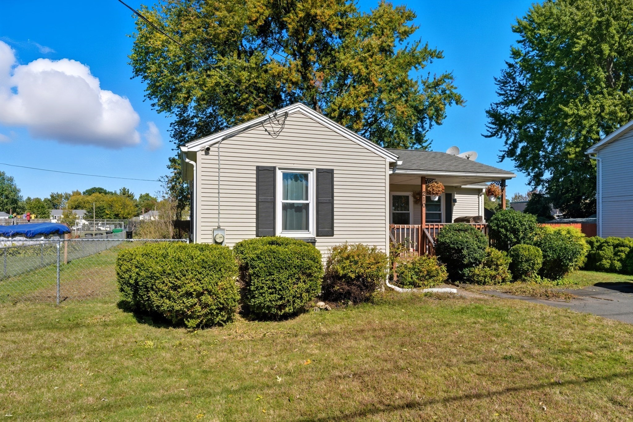 210 Clarendon Avenue, Chicopee, MA 01013 - Image 22