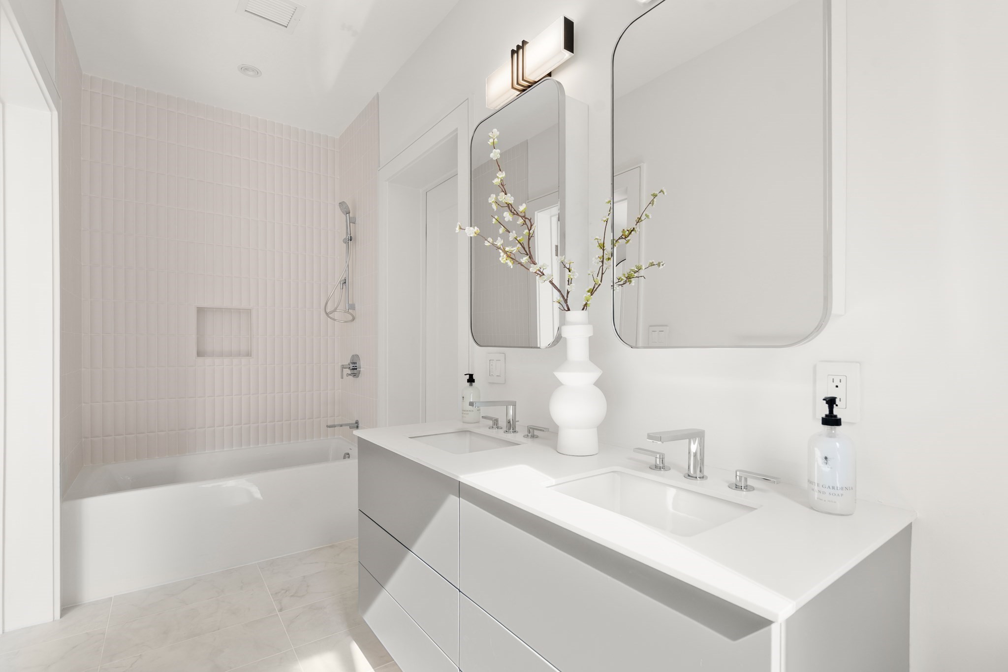 595 Albany Street Unit 401, South End, Boston, MA 02118 - Image 12