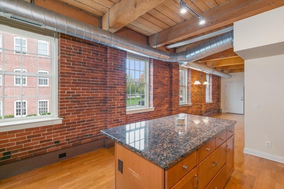 25 Cedar St. Unit 4, Amesbury, MA 01913 - Image 2