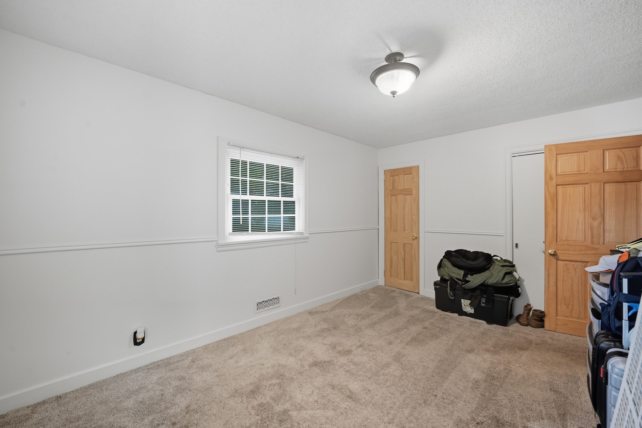 75 Carnavon Cir, Springfield, MA 01109 - Image 12