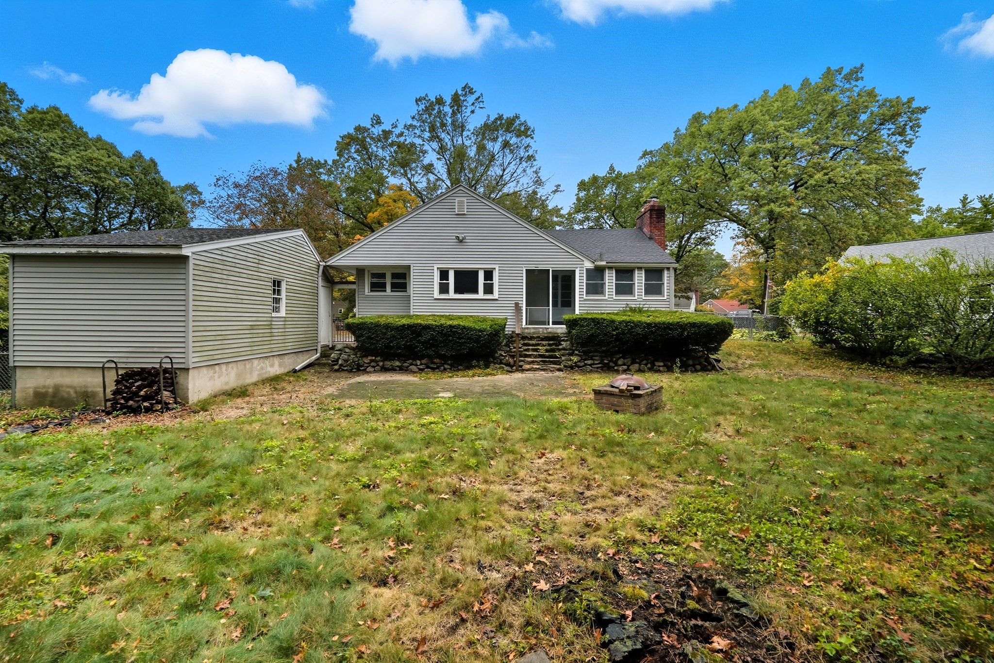 75 Carnavon Cir, Springfield, MA 01109 - Image 4