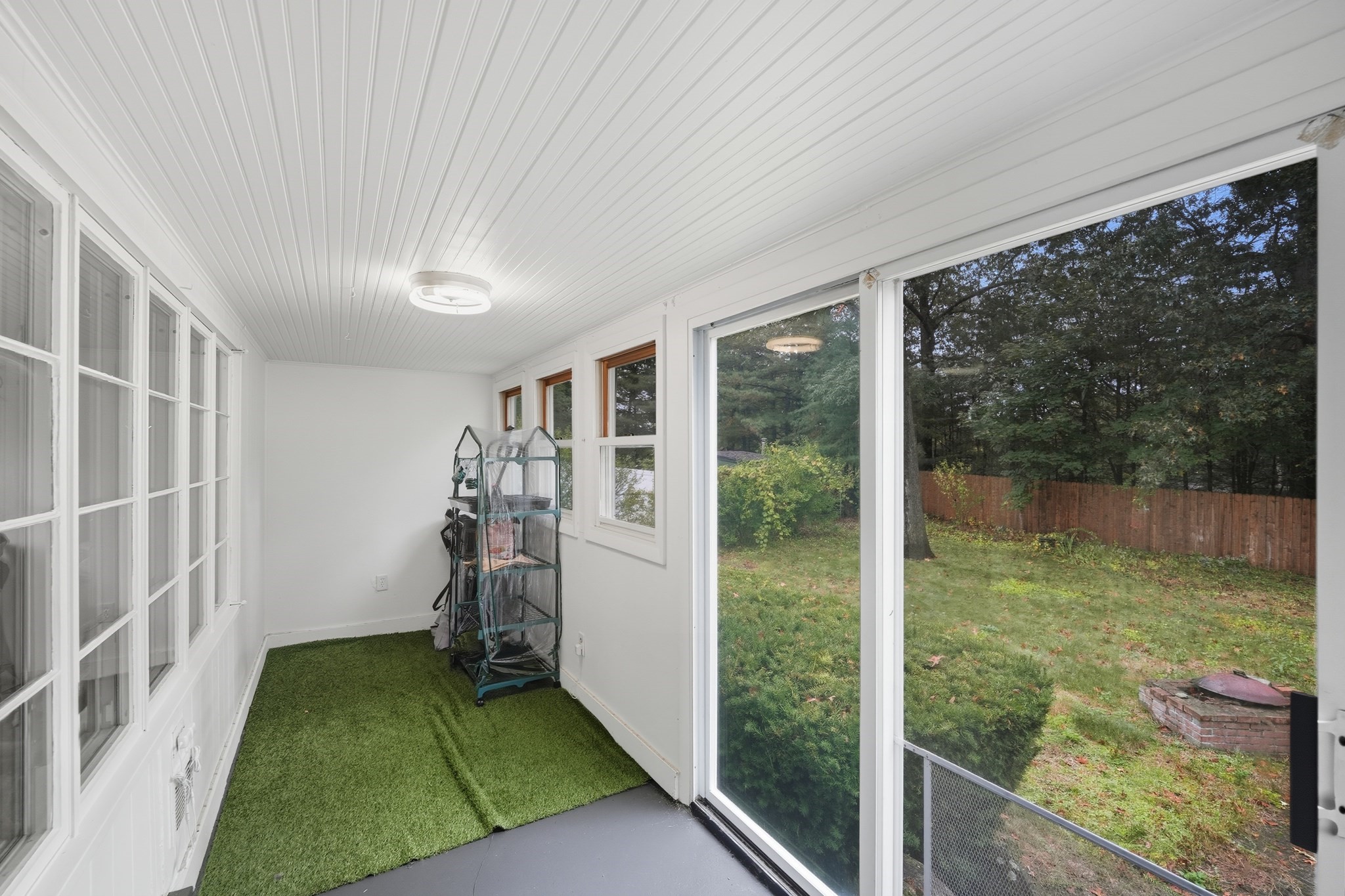 75 Carnavon Cir, Springfield, MA 01109 - Image 7